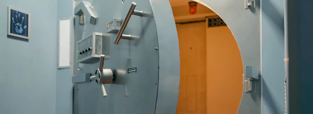 Vault and Safe locksmith services in Lauderdale Lakes, FL
